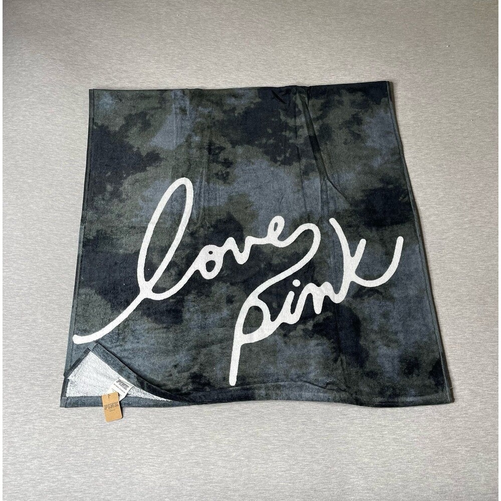 Victoria’s Secret PINK Y2K Vintage Tie-Dye Script Logo Beach Towel